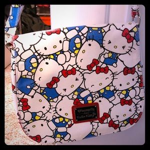 Hello Kitty purse! Super cute!!